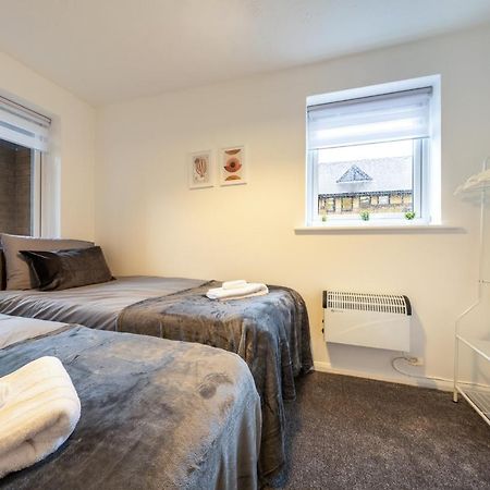 Luxury 2 Bed Apartment Stansted Airport Bishops Stortford บิชอป สตอร์ทฟอร์ด ภายนอก รูปภาพ